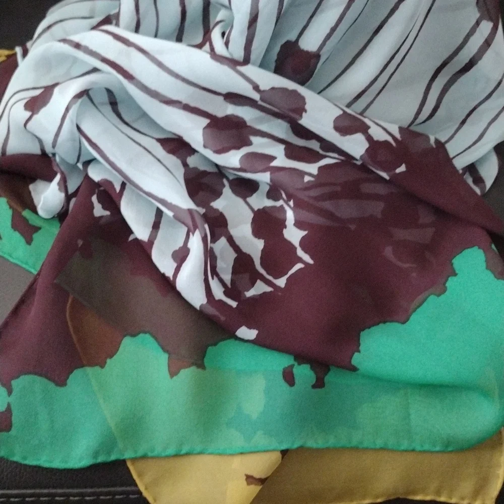 Diane Von Furstenberg scarf